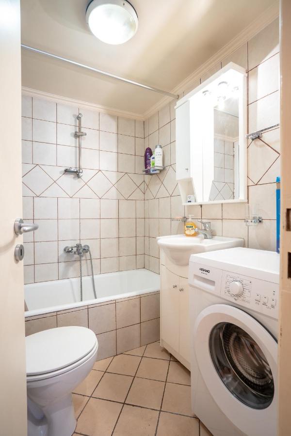 Victoria Train Station 1 Bedroom 5 Pers Atenas Exterior foto